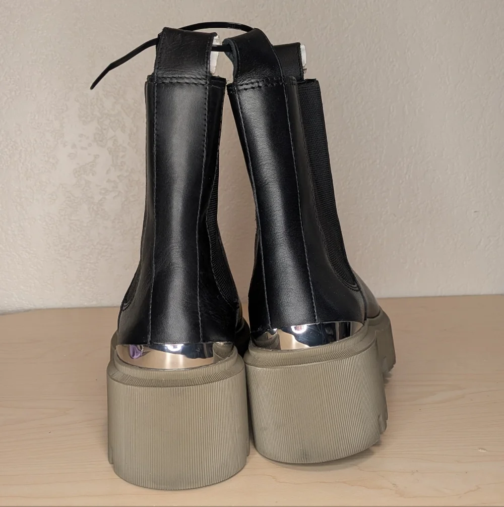 Maje Black and Brown Chelsea Ankle Boots - Picture 8 of 11